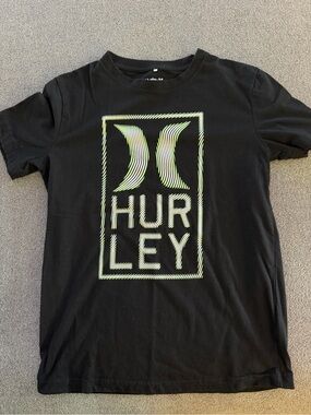 NWOT Boys Hurley Black Tee with Neon Yellow-Green Logo Size Boys 10/12